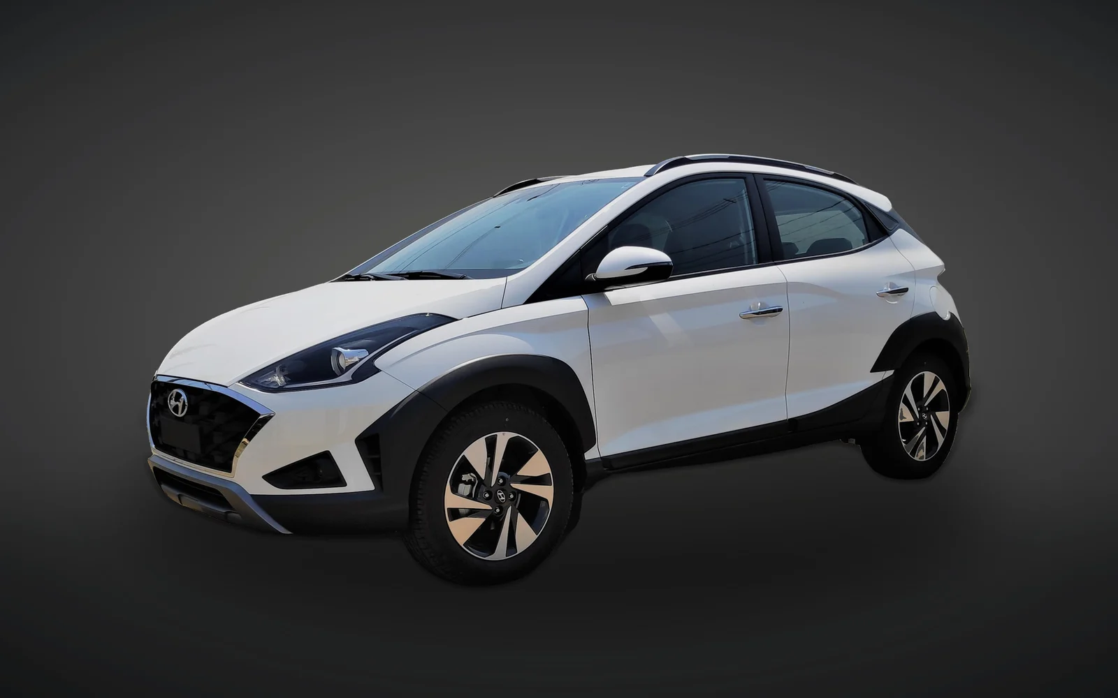 Hyundai HB20X Platinum em estúdio, vista dianteira três quartos